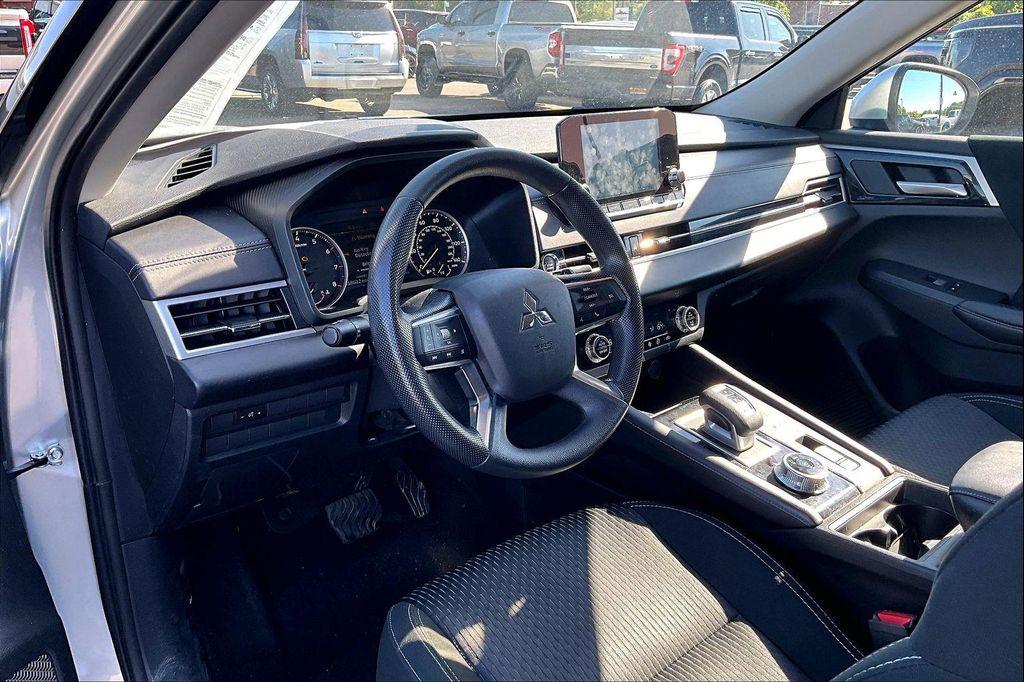 used 2024 Mitsubishi Outlander car, priced at $22,992