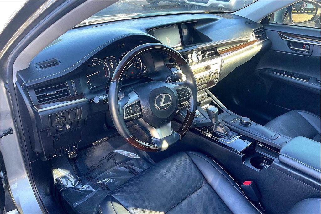 used 2016 Lexus ES 350 car, priced at $26,664