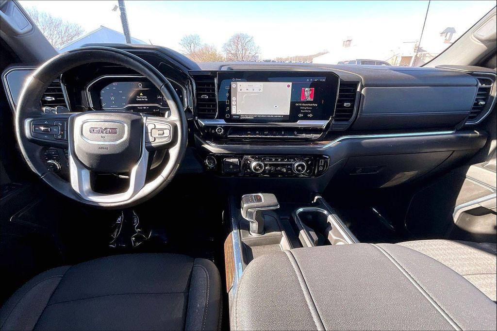 used 2024 GMC Sierra 1500 car, priced at $45,910