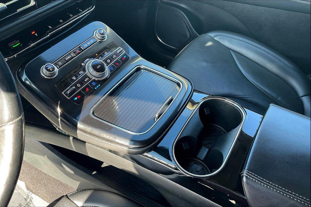 used 2022 Lincoln Nautilus car, priced at $26,626