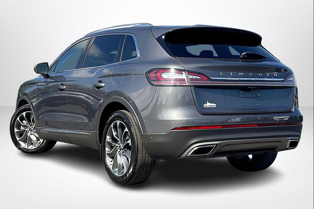 used 2022 Lincoln Nautilus car, priced at $26,626