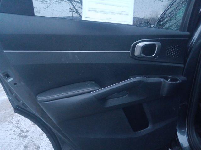 used 2022 Kia Sorento car, priced at $21,895