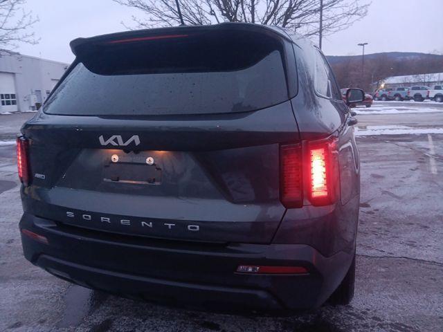 used 2022 Kia Sorento car, priced at $21,895