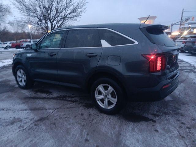 used 2022 Kia Sorento car, priced at $21,895