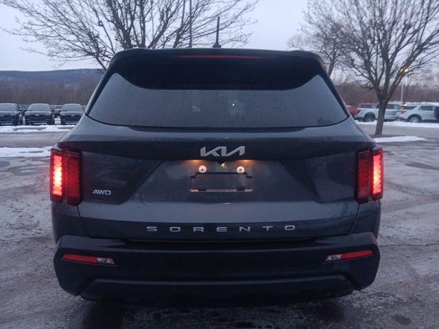 used 2022 Kia Sorento car, priced at $21,895