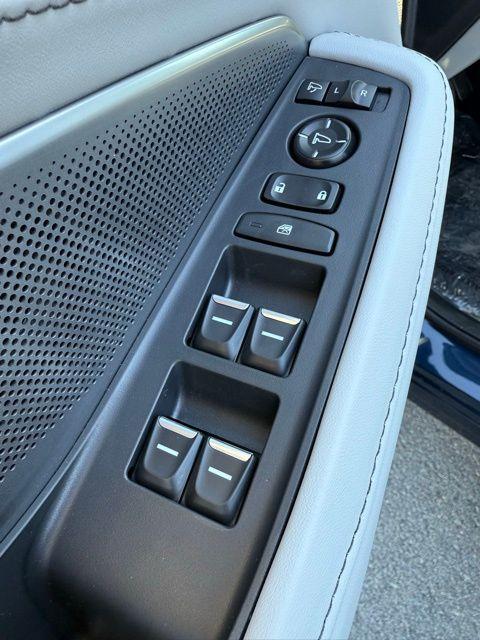 new 2026 Acura MDX car, priced at $68,350