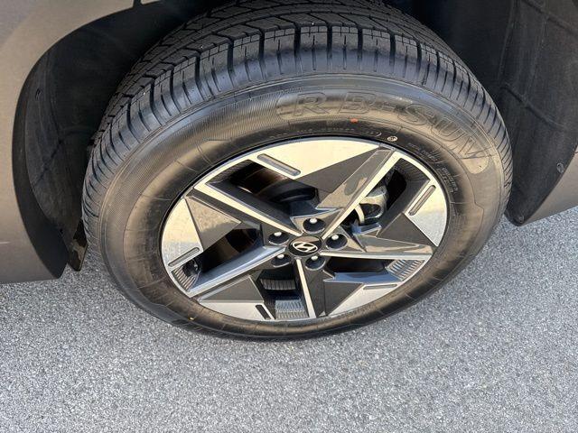 used 2025 Hyundai Tucson car, priced at $22,095