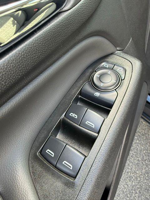 used 2024 Chevrolet Equinox car, priced at $19,895