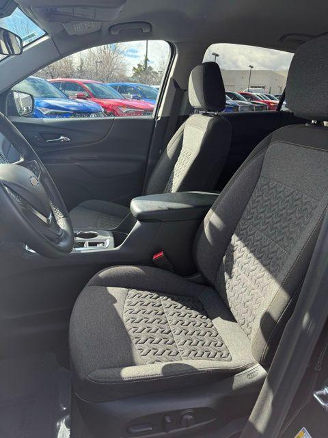 used 2024 Chevrolet Equinox car, priced at $19,895