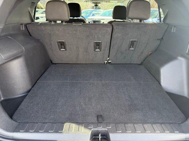 used 2024 Chevrolet Equinox car, priced at $19,895