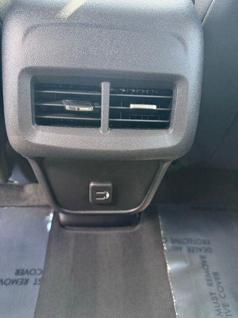 used 2024 Chevrolet Equinox car, priced at $19,895