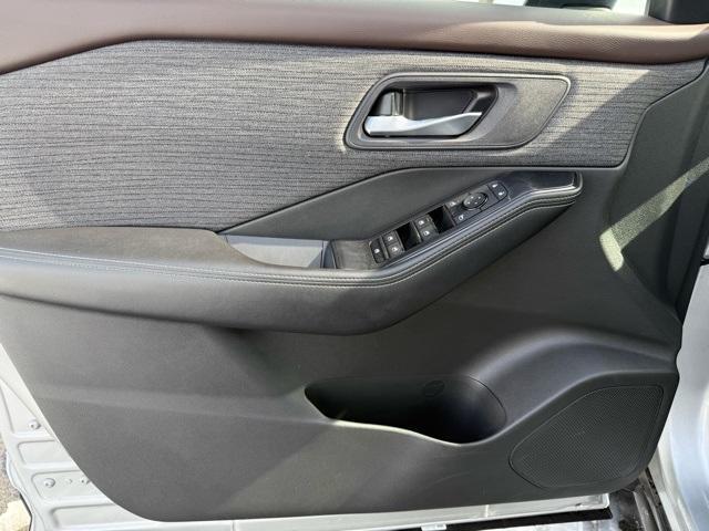 used 2023 Nissan Rogue car, priced at $18,895