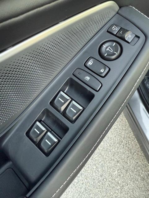 new 2026 Acura MDX car, priced at $61,350