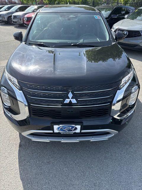 used 2024 Mitsubishi Outlander car, priced at $22,695