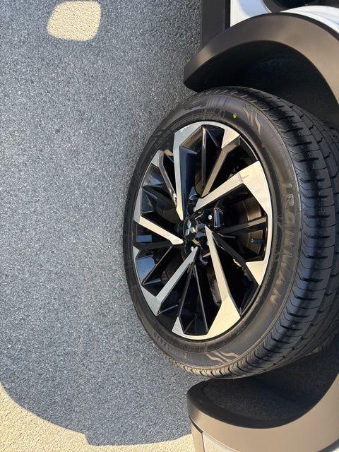 used 2024 Mitsubishi Outlander car, priced at $22,885