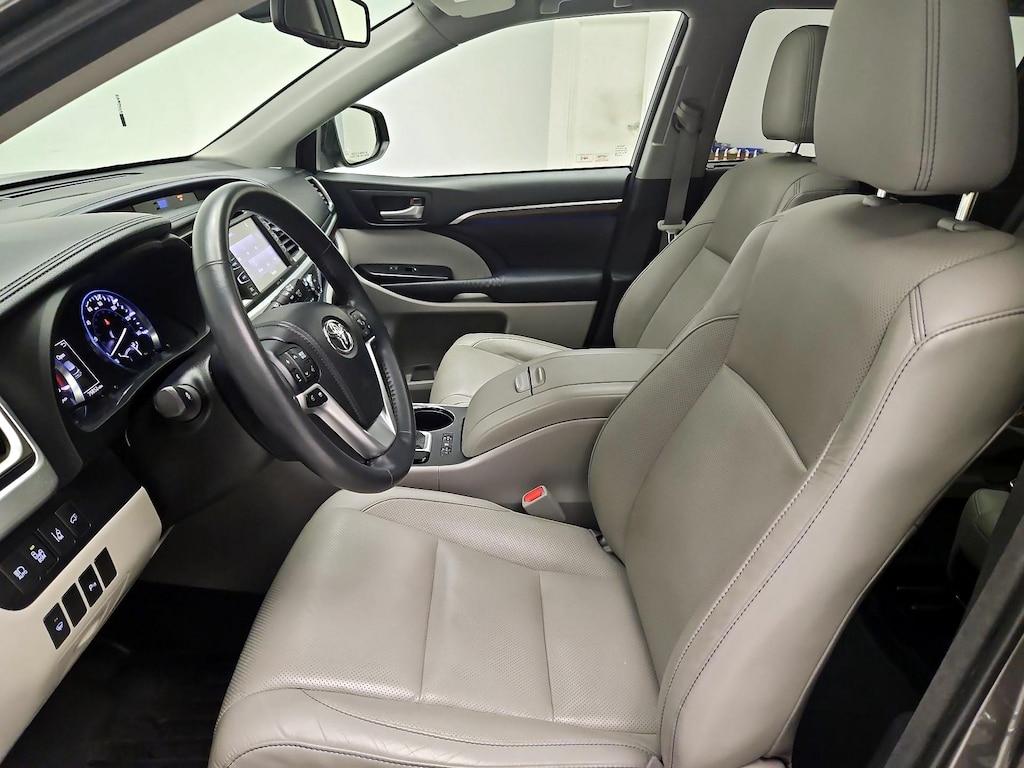 used 2014 Toyota Highlander car, priced at $21,998