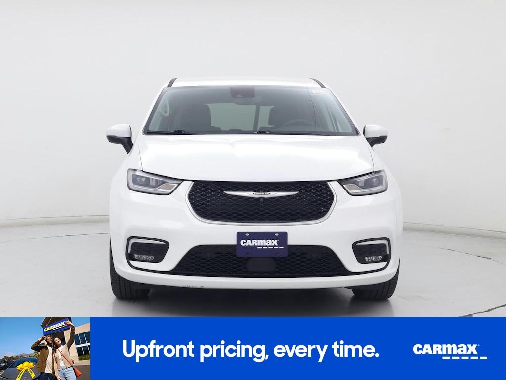 used 2023 Chrysler Pacifica car, priced at $34,998