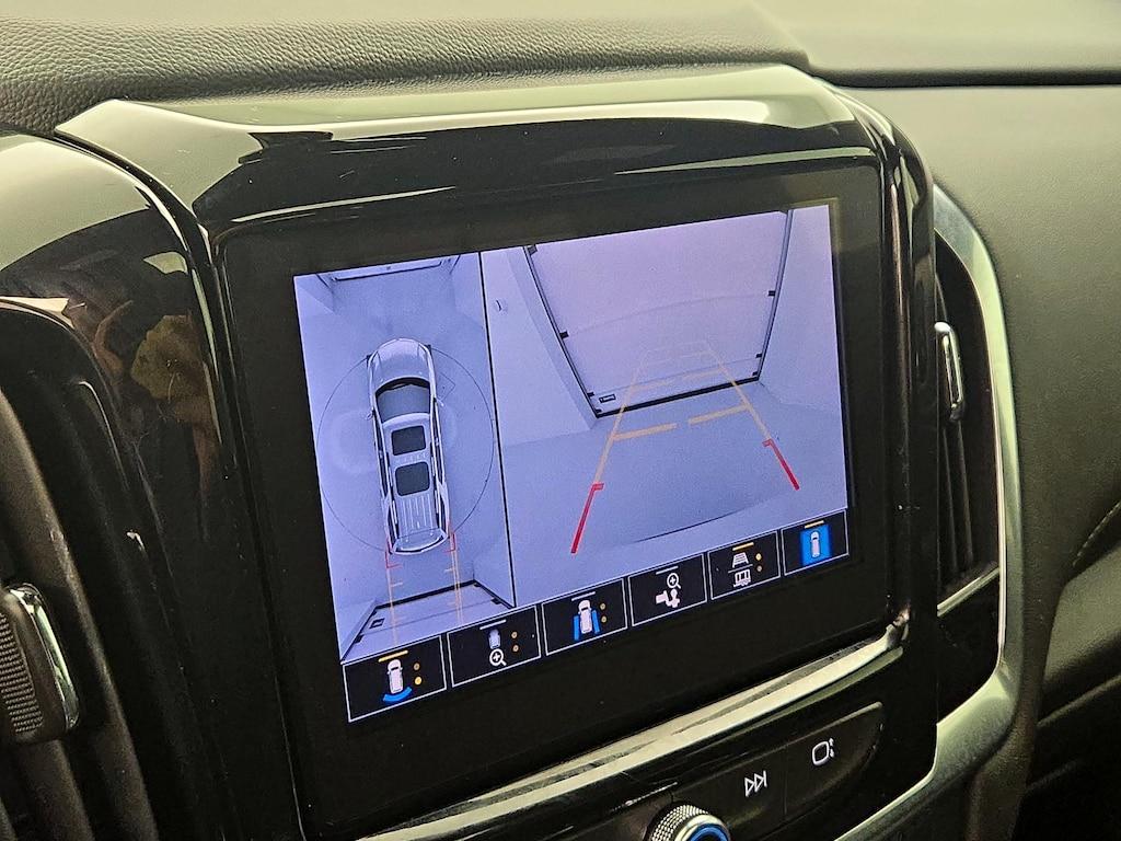 used 2022 Chevrolet Traverse car, priced at $28,998