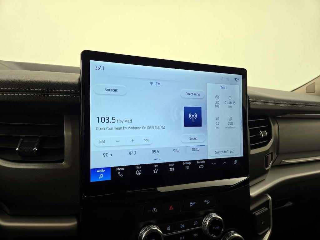 used 2024 Ford Expedition car, priced at $41,998