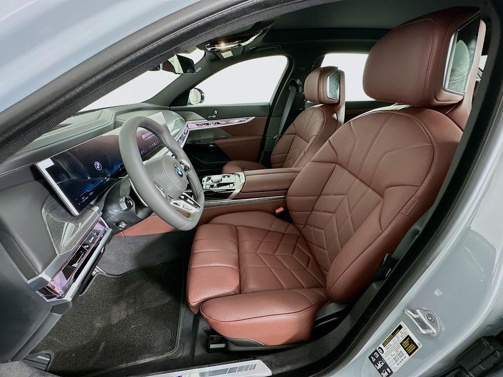 new 2025 BMW 760 car, priced at $129,630