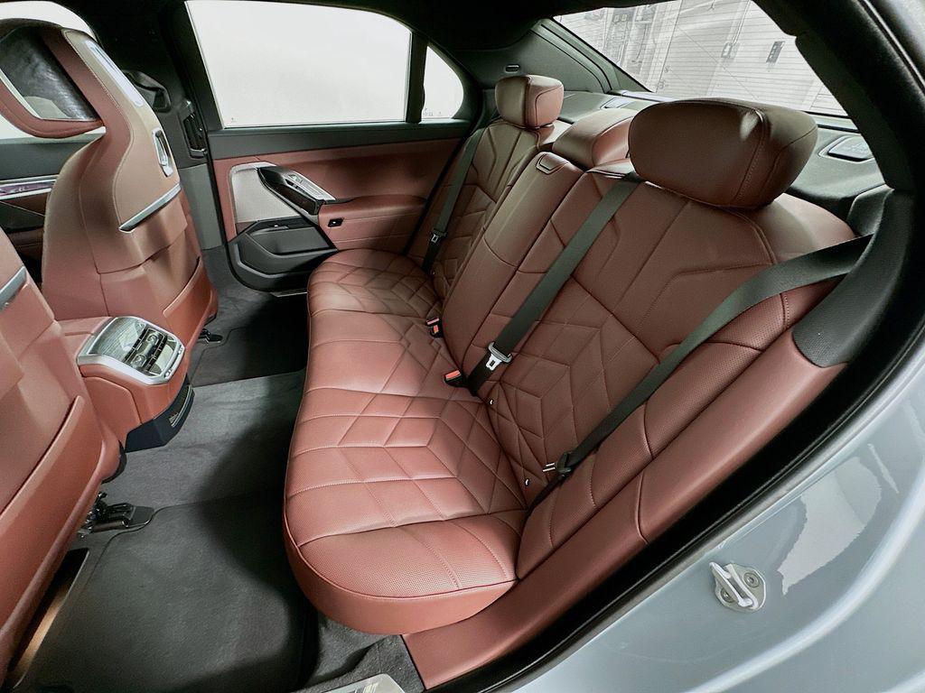 new 2025 BMW 760 car, priced at $129,630