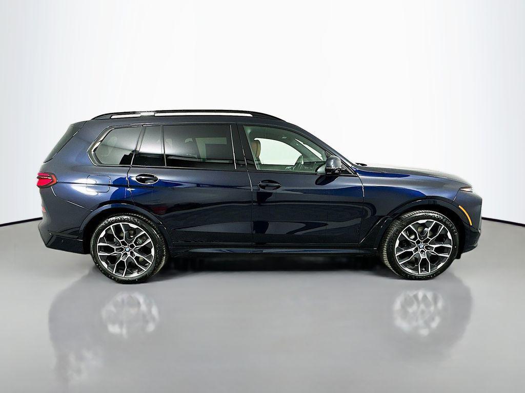 new 2026 BMW X7 car, priced at $106,905