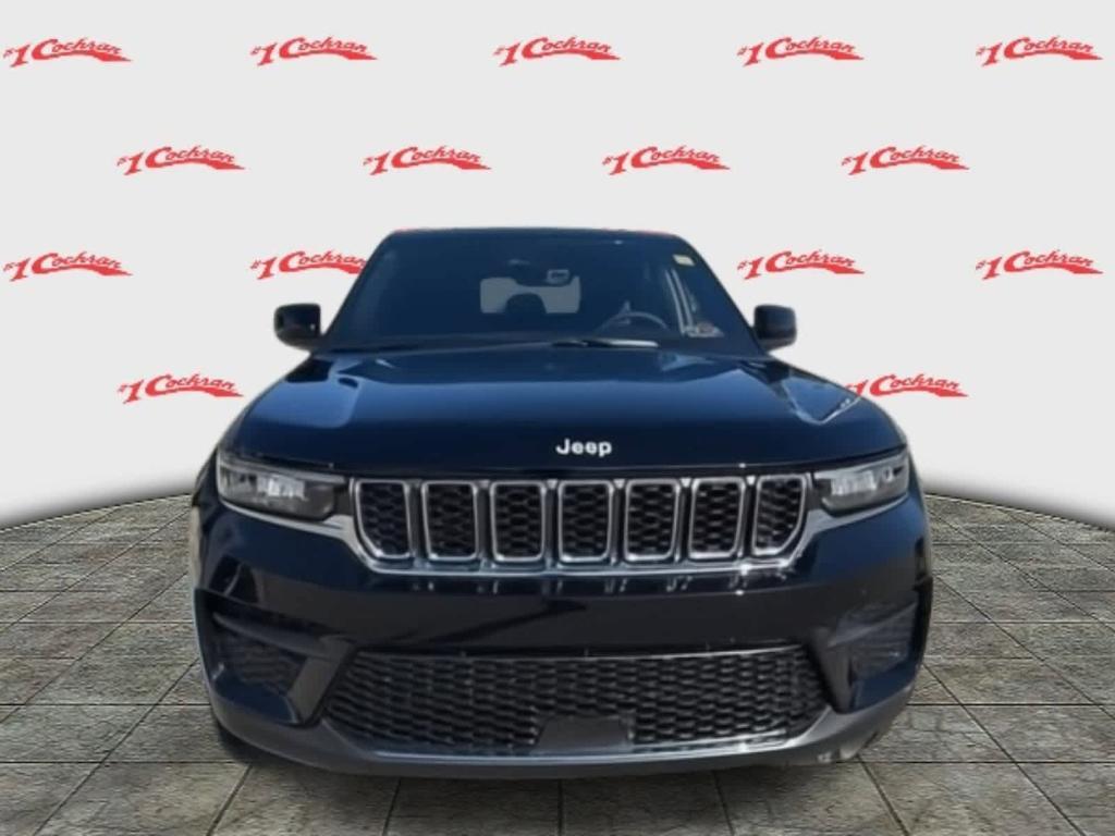 new 2025 Jeep Grand Cherokee car, priced at $39,385