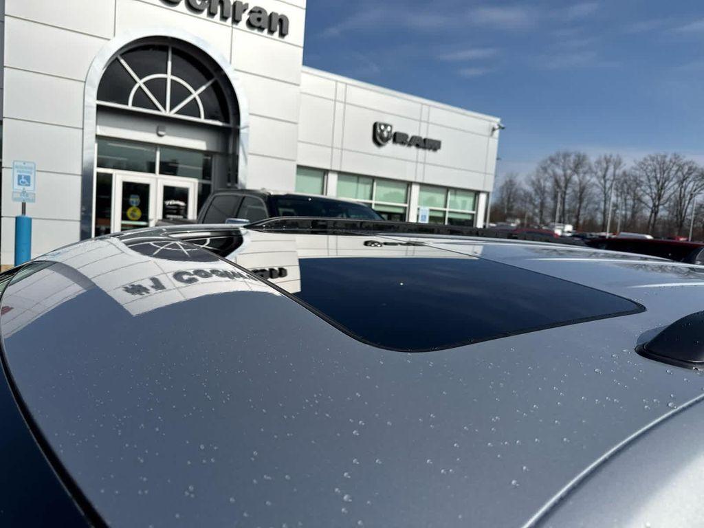 new 2026 Jeep Grand Cherokee car, priced at $47,399