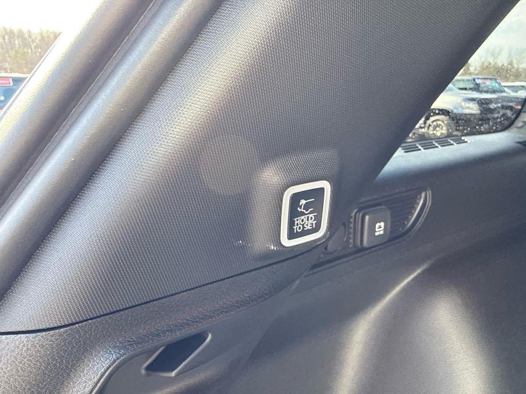 new 2026 Jeep Grand Cherokee car, priced at $47,399