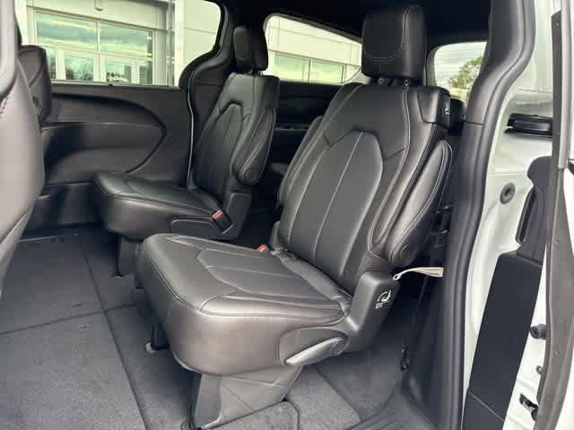 new 2026 Chrysler Pacifica car, priced at $46,100