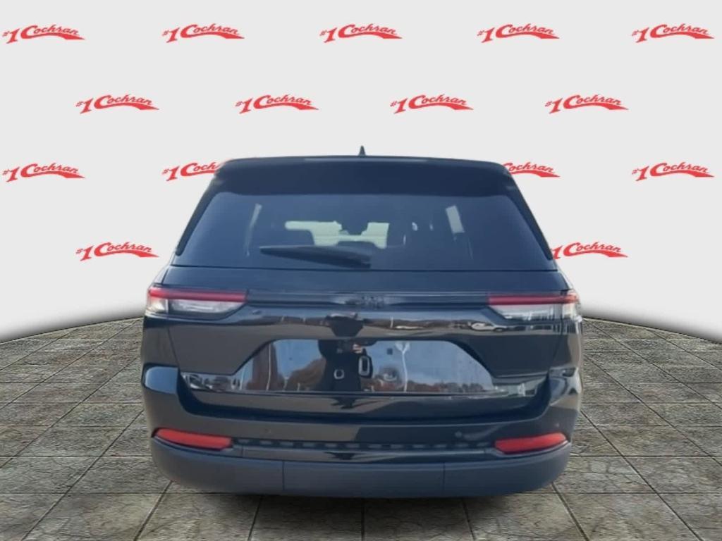 new 2025 Jeep Grand Cherokee car, priced at $43,508