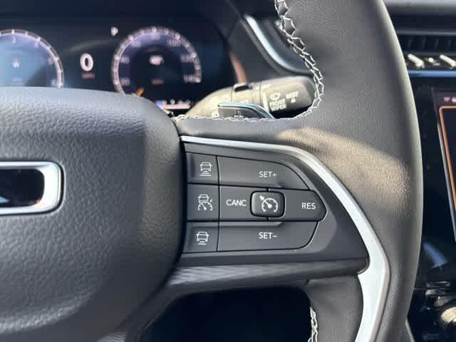 new 2025 Jeep Grand Cherokee car, priced at $42,683