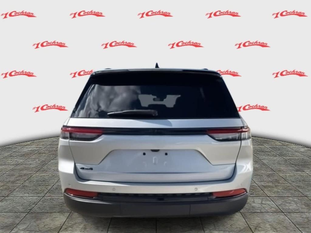 new 2025 Jeep Grand Cherokee car, priced at $43,508