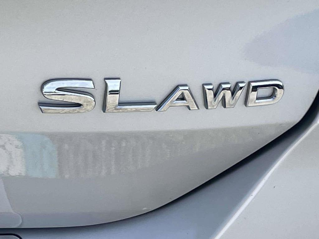 used 2018 Nissan Rogue car, priced at $15,888