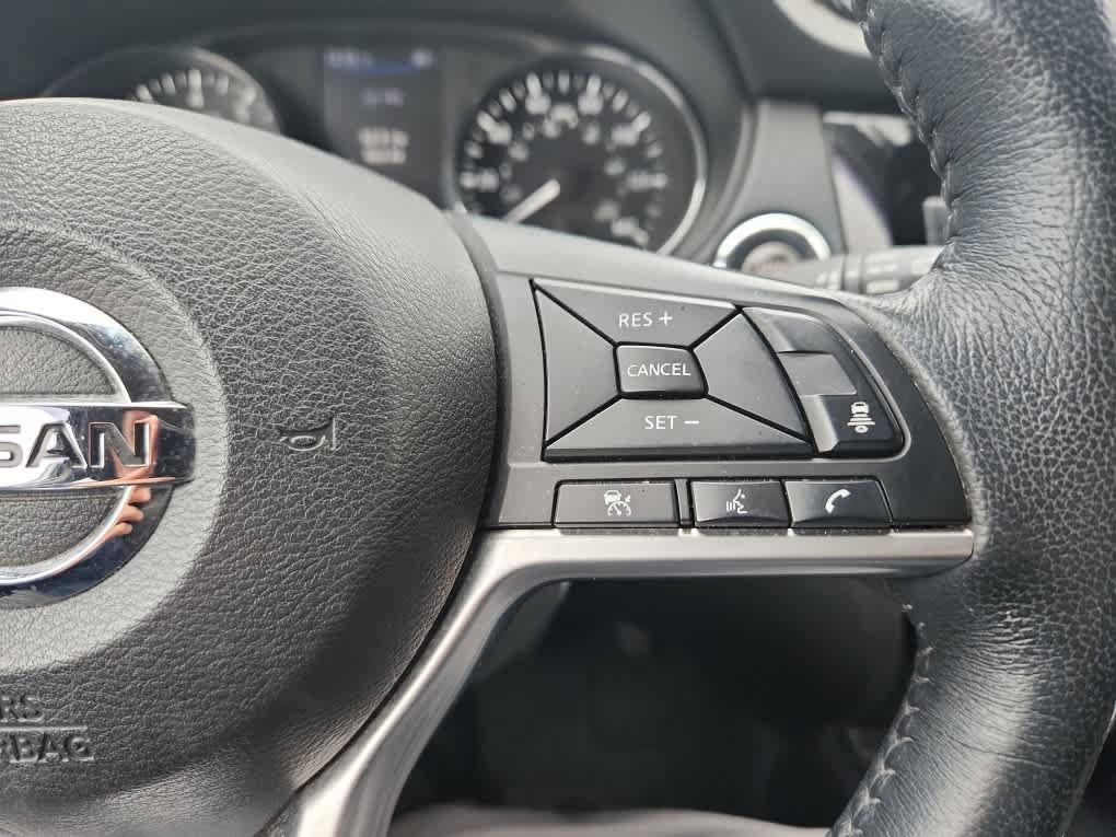 used 2018 Nissan Rogue car, priced at $16,366