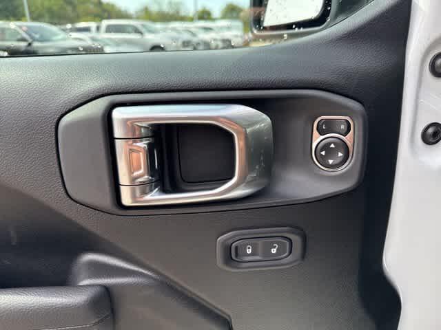 new 2025 Jeep Gladiator car, priced at $47,355