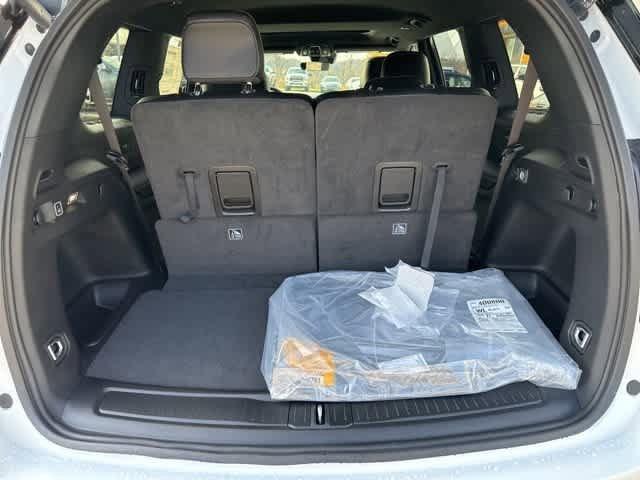 new 2025 Jeep Grand Cherokee L car, priced at $43,815