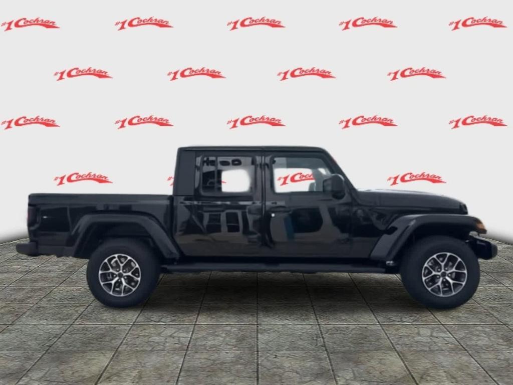 new 2025 Jeep Gladiator car, priced at $50,915