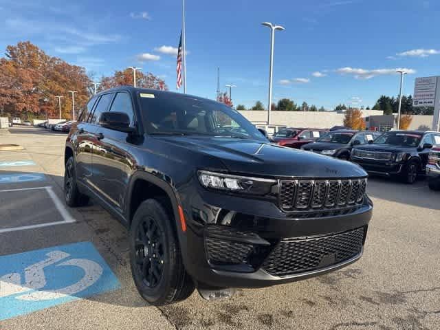 new 2025 Jeep Grand Cherokee car, priced at $43,508