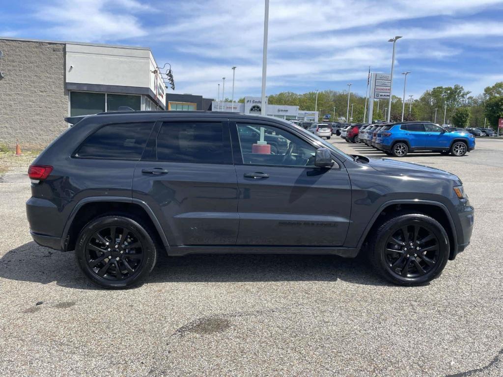 used 2018 Jeep Grand Cherokee car, priced at $20,188