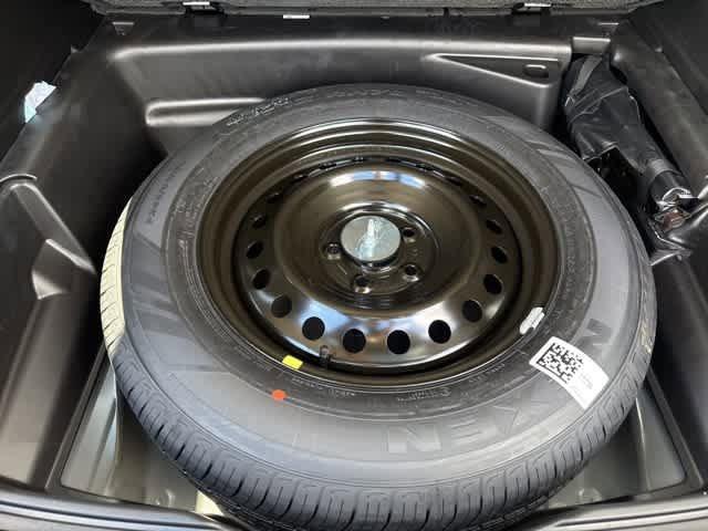 new 2025 Jeep Grand Cherokee car, priced at $41,073