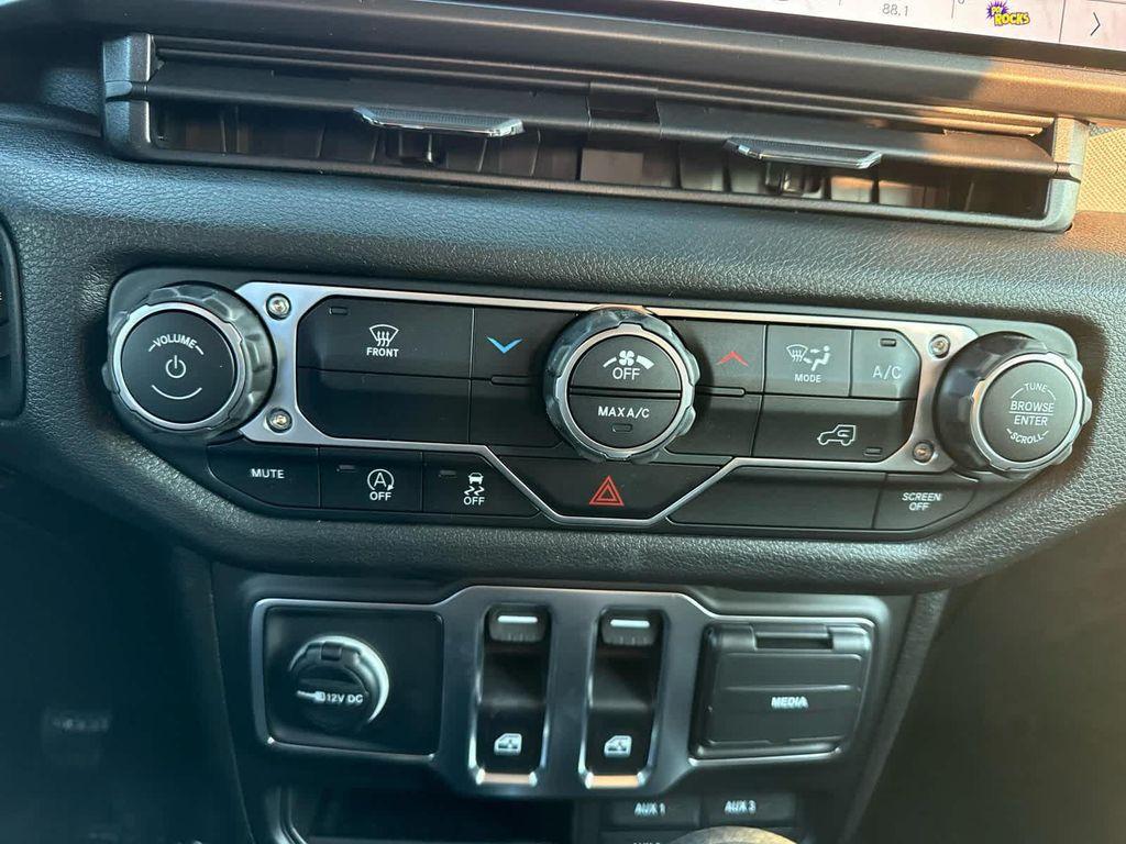 new 2026 Jeep Wrangler car, priced at $40,259