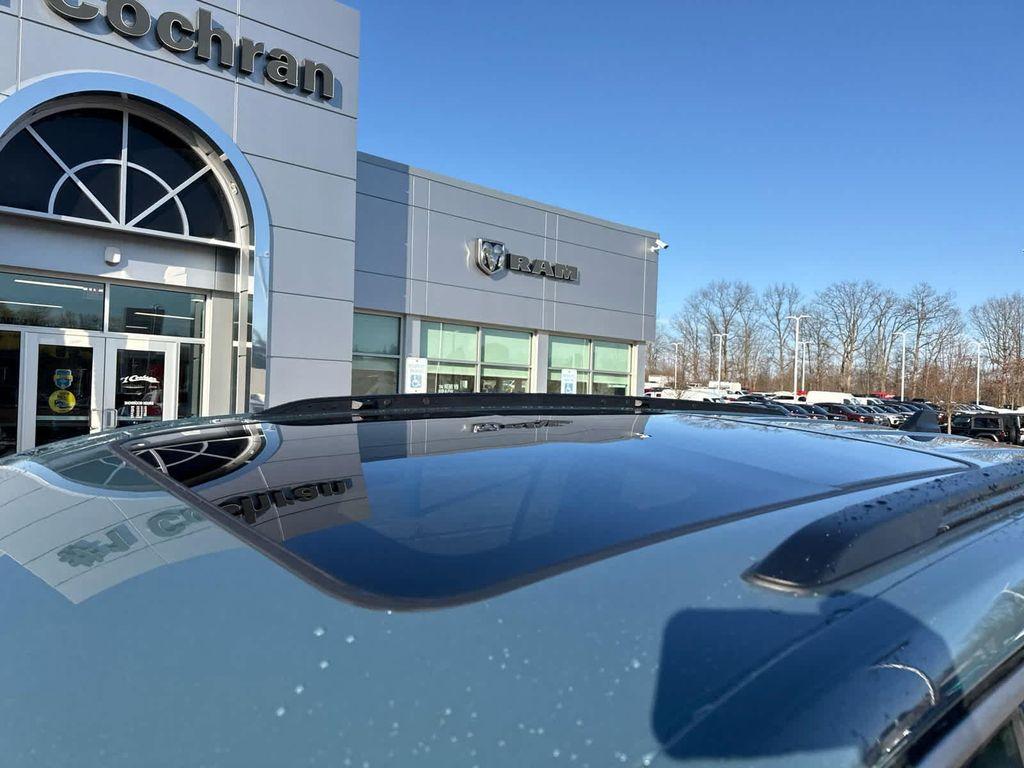 new 2026 Jeep Grand Cherokee L car, priced at $52,677