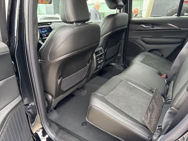 new 2025 Jeep Grand Cherokee car, priced at $43,508