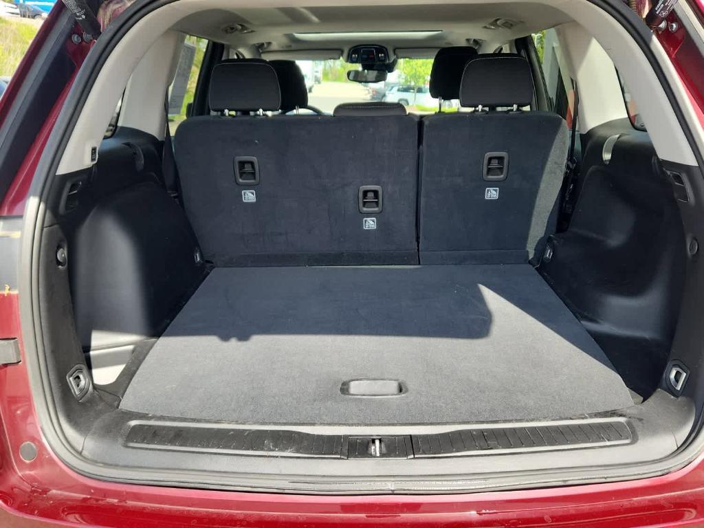 used 2023 Jeep Grand Cherokee car, priced at $31,988