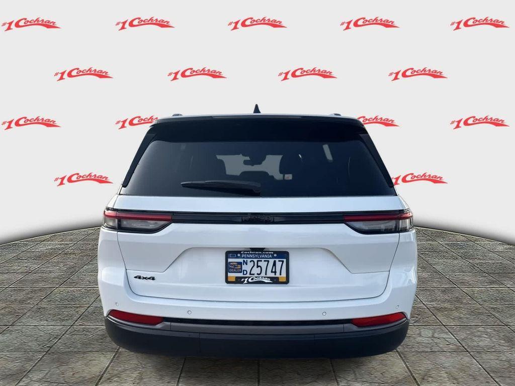 new 2026 Jeep Grand Cherokee car, priced at $48,925