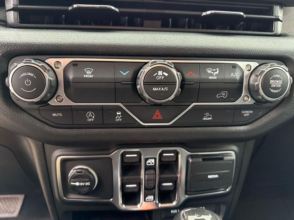 new 2026 Jeep Wrangler car, priced at $43,755