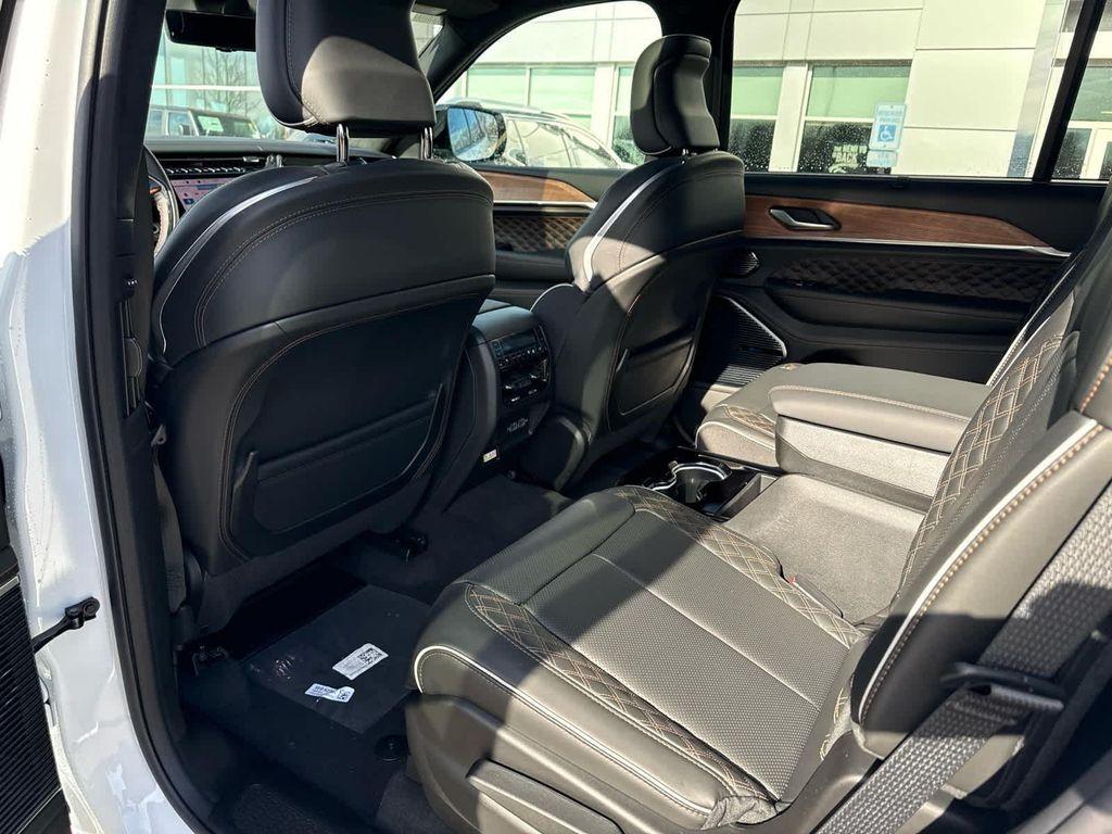 new 2025 Jeep Grand Cherokee L car, priced at $66,823