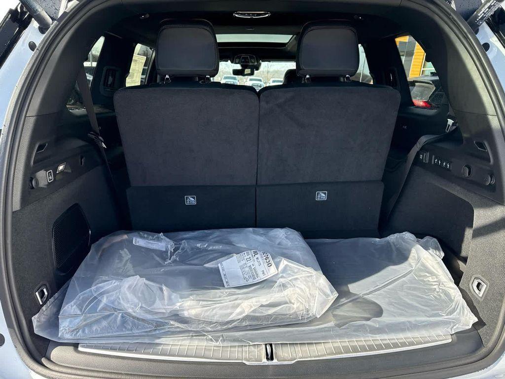 new 2025 Jeep Grand Cherokee L car, priced at $66,823