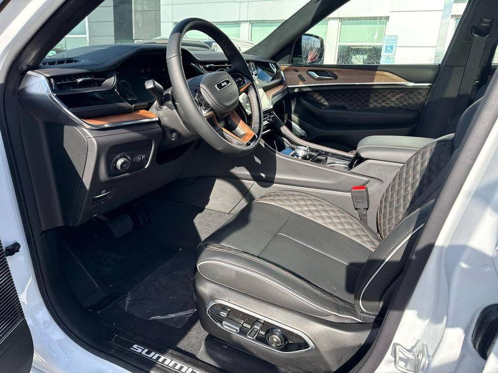 new 2025 Jeep Grand Cherokee L car, priced at $66,823